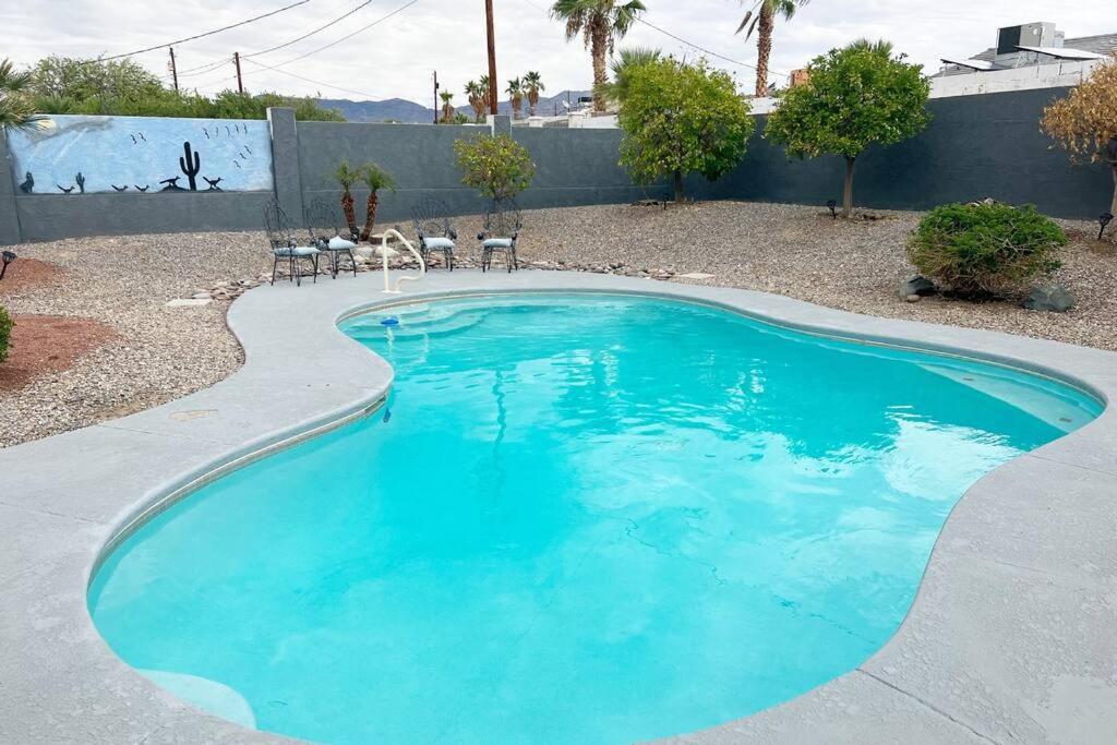 Spacious Getaway! Pool, Spa, Sleeps 9 Lake Havasu City Exterior foto