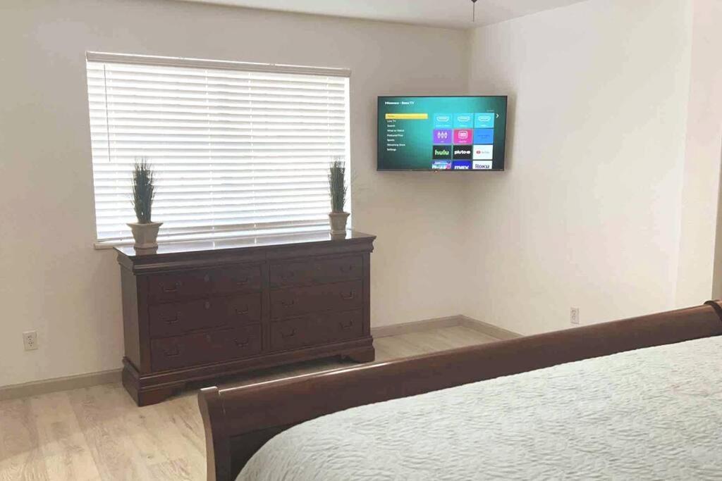 Spacious Getaway! Pool, Spa, Sleeps 9 Lake Havasu City Exterior foto