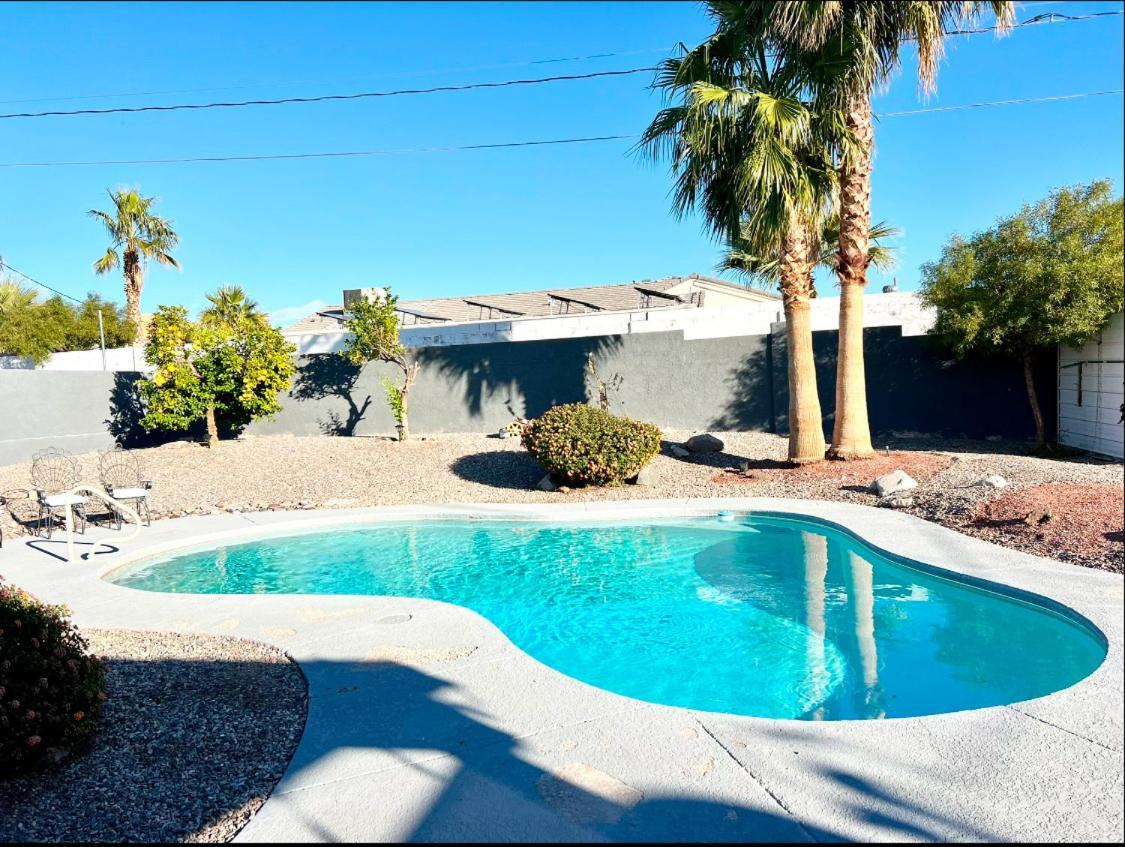 Spacious Getaway! Pool, Spa, Sleeps 9 Lake Havasu City Exterior foto