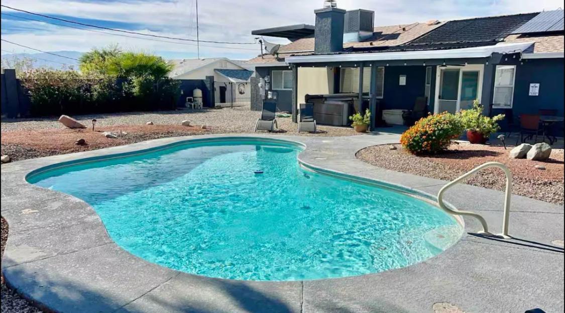 Spacious Getaway! Pool, Spa, Sleeps 9 Lake Havasu City Exterior foto